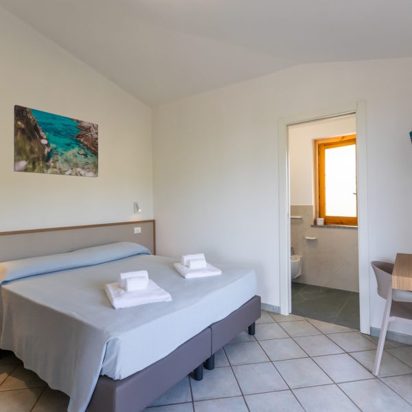 Le camere dell'Hotel Residence il Gattopardo a Capo Vaticano vicino Tropea sono luminose e ben arredate